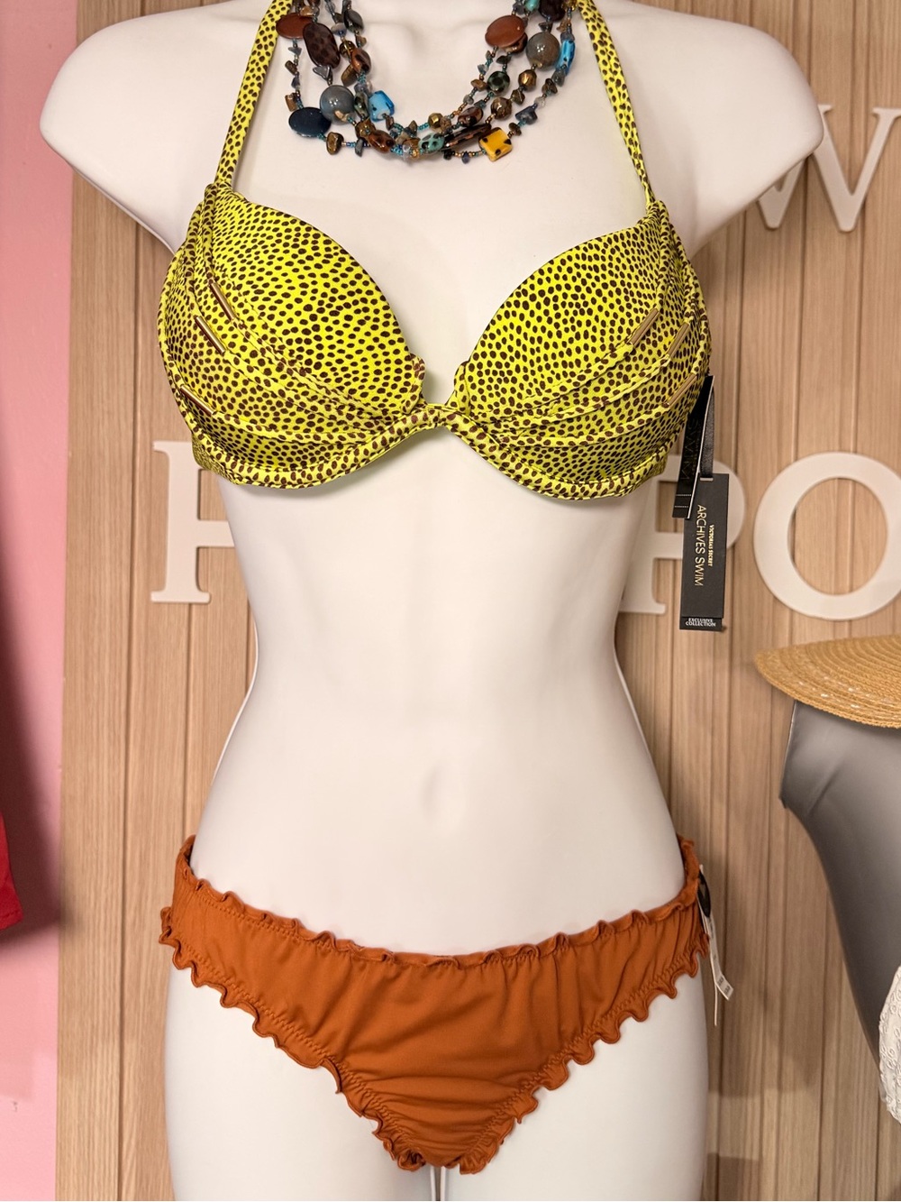 Victoria’s Secret Push-Up Bikini Set NWT Size Small - Picture 2 of 16